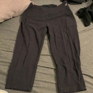 Cropped leggings with pockets